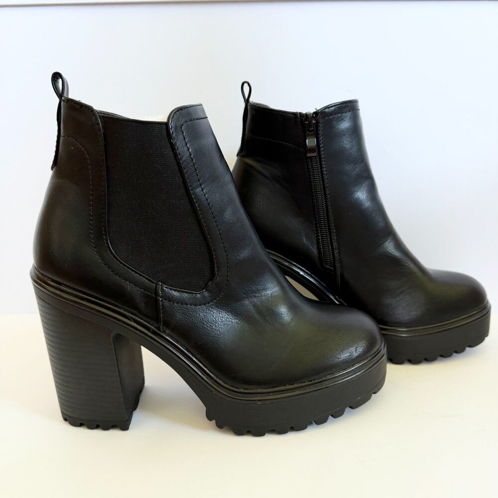 Refresh Black Faux Leather Platform Lug Sole Chelsea Boots 7.5 - Picture 7 of 8